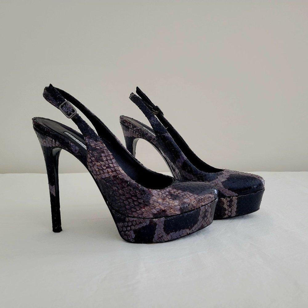 Vera Wang Lavender snakeskin leather high heels.